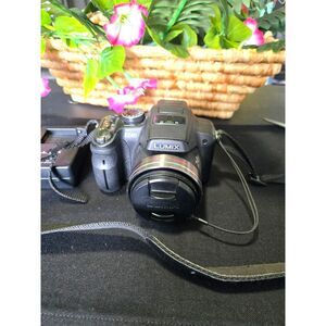 Panasonic Lumix DMC‑FZ40 Digital Camera 14.1MP 24x Zoom – Charger, Battery